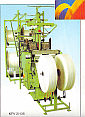 Imagen: Telar para tejer velcro (hook and loop tape loom)